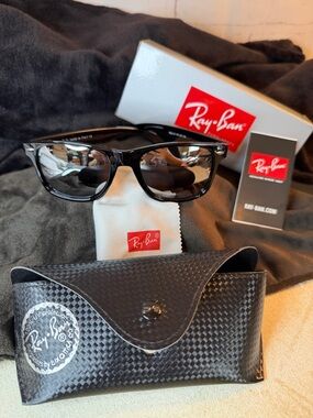 Rayban Sunglasses Black with Silver Lense size 56